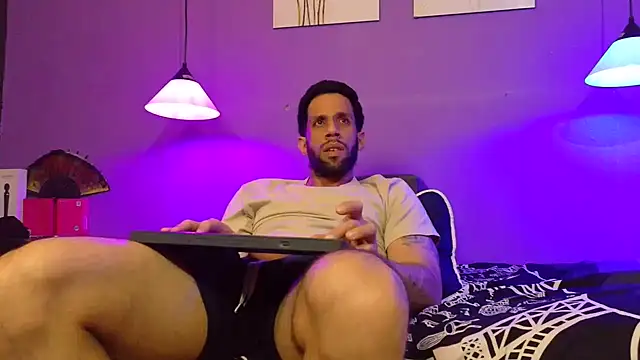 Karim_mansur Pertunjukan Webcam