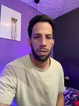 הופעת וובקאם של Karim_mansur