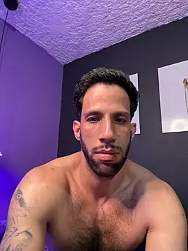 Karim_mansur Pertunjukan Webcam