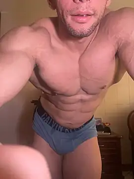 Chat +18 de Valentinacouple ao vivo