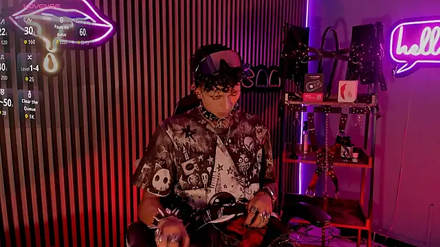 Maximoking26's Webcam Show