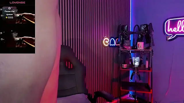 Maximoking26 Show Webcam