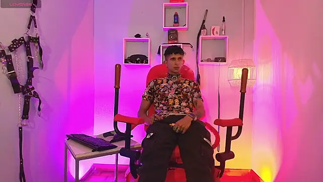 Maximoking26 Webcamshow