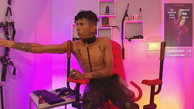Вебкам-шоу Maximoking26
