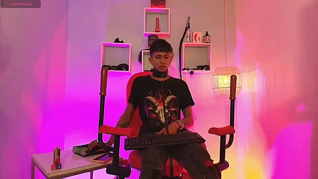 عرض كام Maximoking26