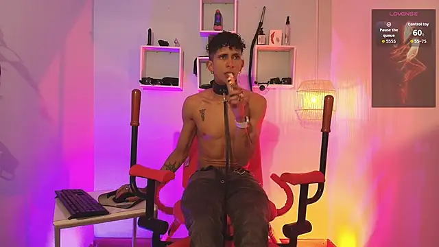 Maximoking26 Webcam show