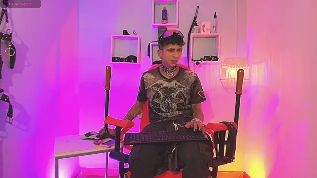 Maximoking26 webcam show