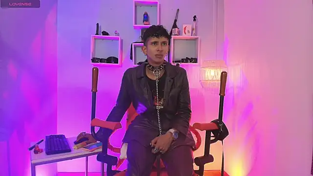 Maximoking26 Show Webcam
