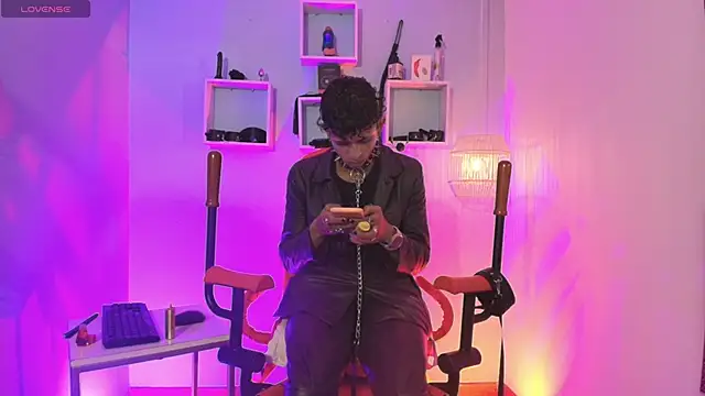 Maximoking26 Show Webcam
