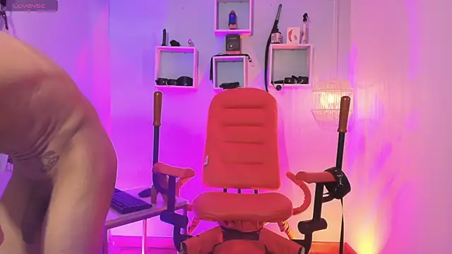 Maximoking26 webkamerás műsora
