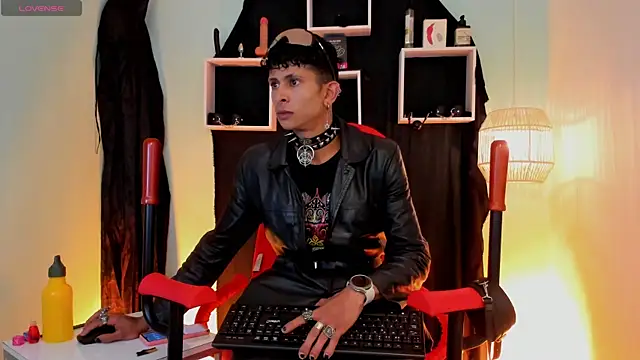 Maximoking26 Webcam show