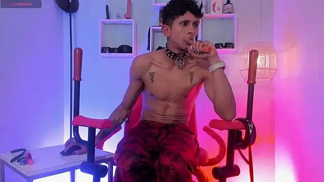 Show de Maximoking26 na webcam