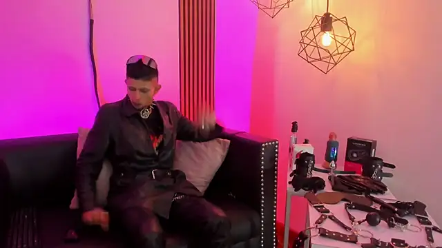 Maximoking26 webkamerás műsora