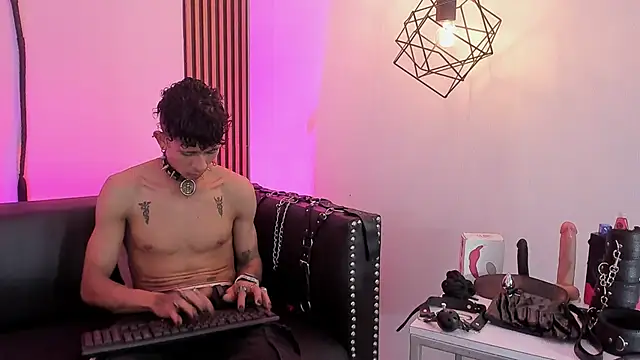 Maximoking26 Webcamshow