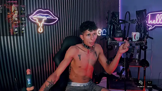 Show modela Maximoking26 na web-kameri