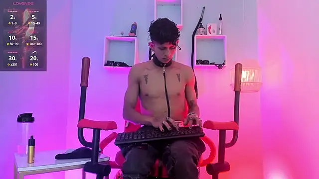 Maximoking26 webkamerás műsora
