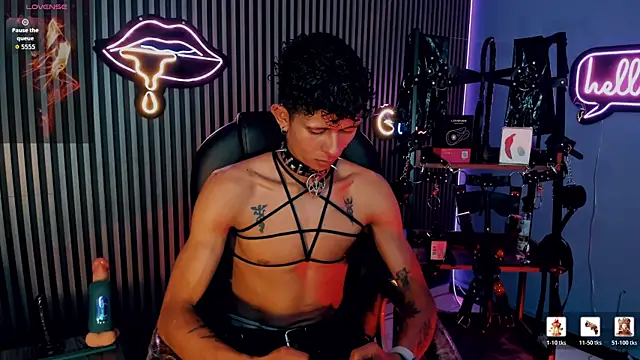 Maximoking26 Show Webcam