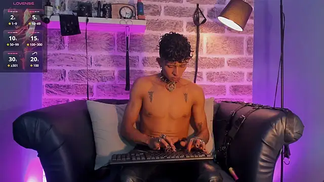 Maximoking26 webcam show