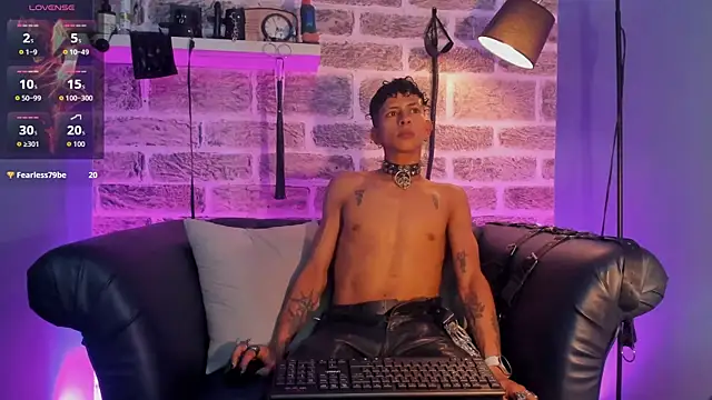 Maximoking26's Webcam Show