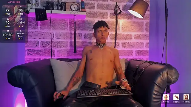 Pokazy przed kamerką – Maximoking26