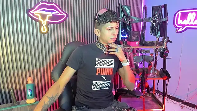 Show modela Maximoking26 na web-kameri