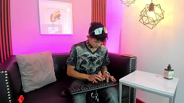 Maximoking26 Show Webcam