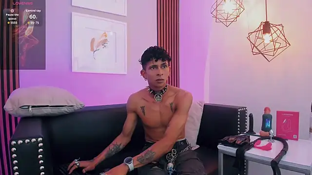 Maximoking26 Webcamshow