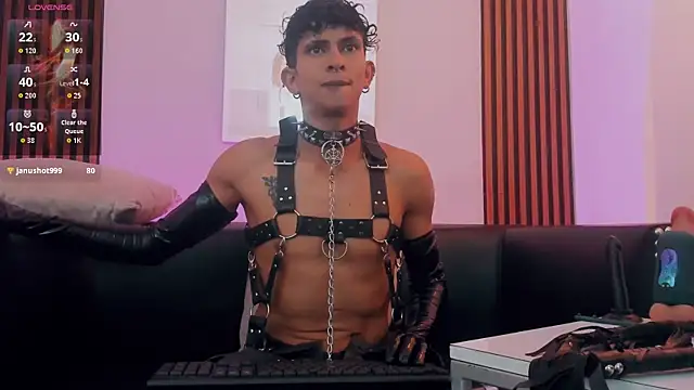 Maximoking26's Webcam Show