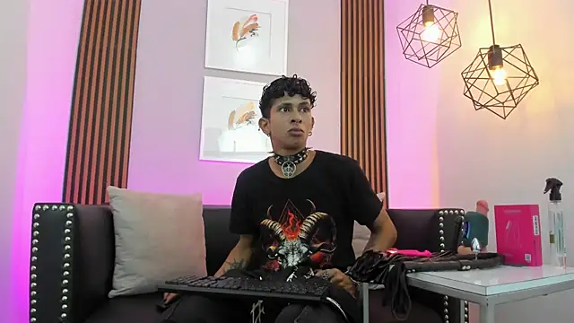 Maximoking26 webkamerás műsora