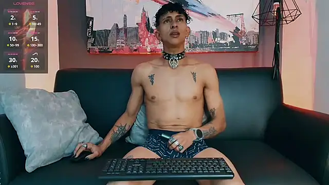 Show modela Maximoking26 na web-kameri