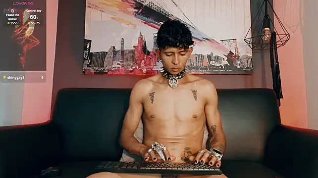 Maximoking26's Webcam Show
