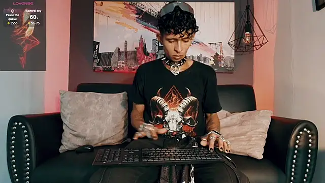 Maximoking26 Adlı Modelin Web Kamerası Şovu