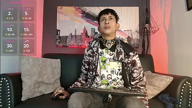 Show modela Maximoking26 na web-kameri