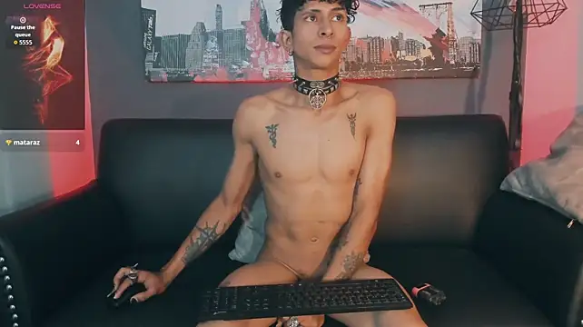 Maximoking26 Show Webcam