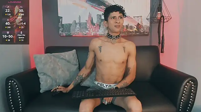 Show modela Maximoking26 na web-kameri