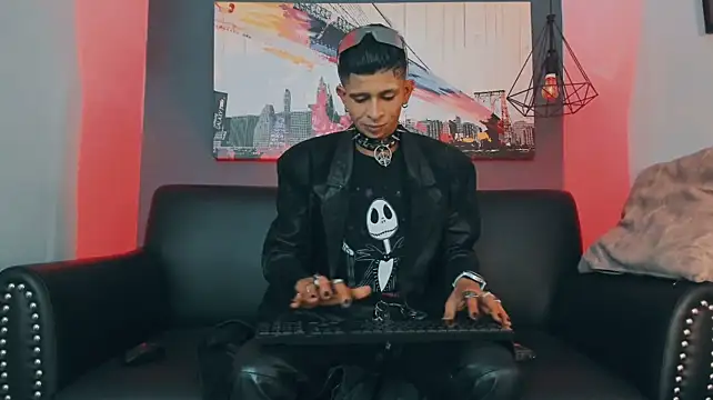 Maximoking26 Adlı Modelin Web Kamerası Şovu