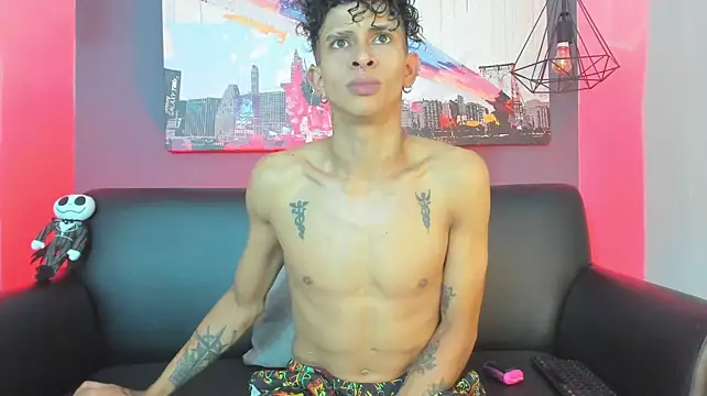 Maximoking26 Show Webcam
