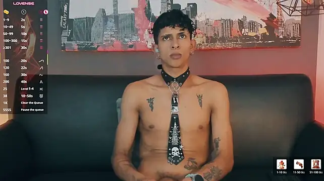 Show modela Maximoking26 na web-kameri