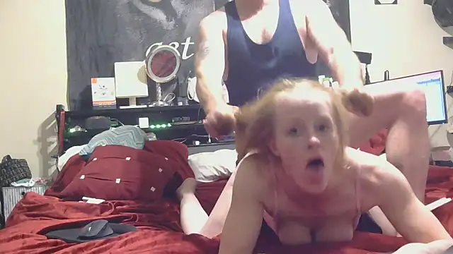 redslovestofuck Show in webcam