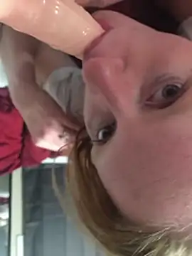 Show de redslovestofuck na webcam