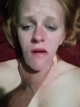redslovestofuck webcam show