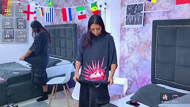Raven_Gloomy webcam show