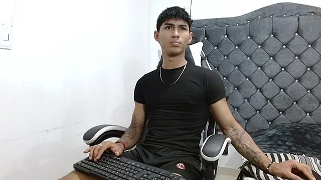 luka_big18 Show Webcam