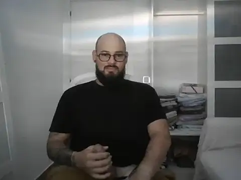lachy2410 Webcam Show