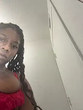 ShortcakeMochaa's Webcam Show