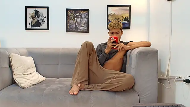 Pokazy przed kamerką – GOLD_BOYS