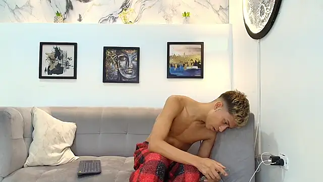 GOLD_BOYS Webcam Show