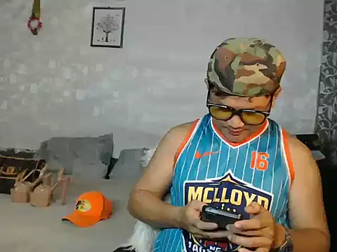 adorableasianboy69's Webcam Show