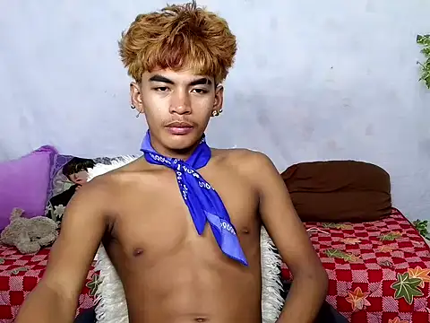 adorableasianboy69 网络视讯表演