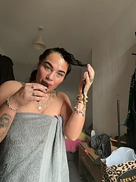 Darkfantisyxn Webbikameraesitys